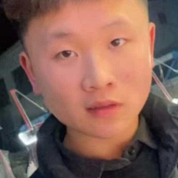 河南21岁单身帅哥真诚找对象-鹤壁征婚相亲网