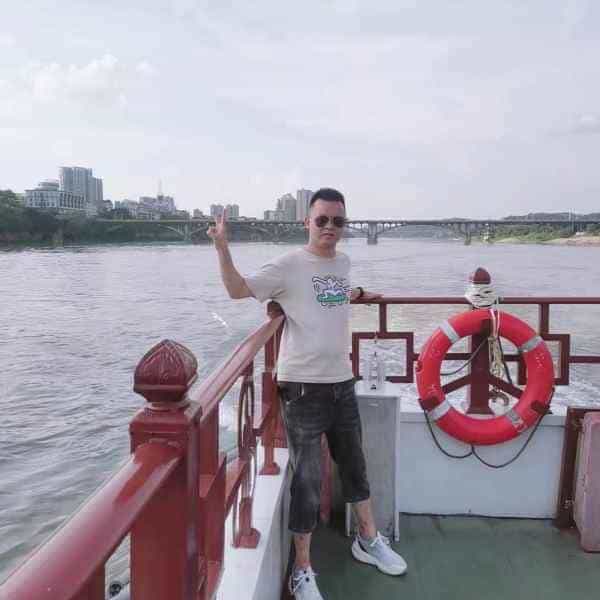 四川27岁单身帅哥真诚找对象-鹤壁征婚相亲网