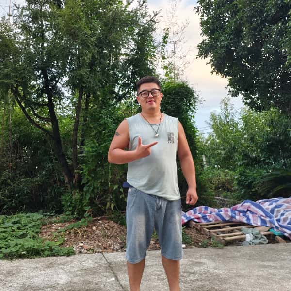 浙江31岁单身帅哥真诚找对象-鹤壁征婚相亲网
