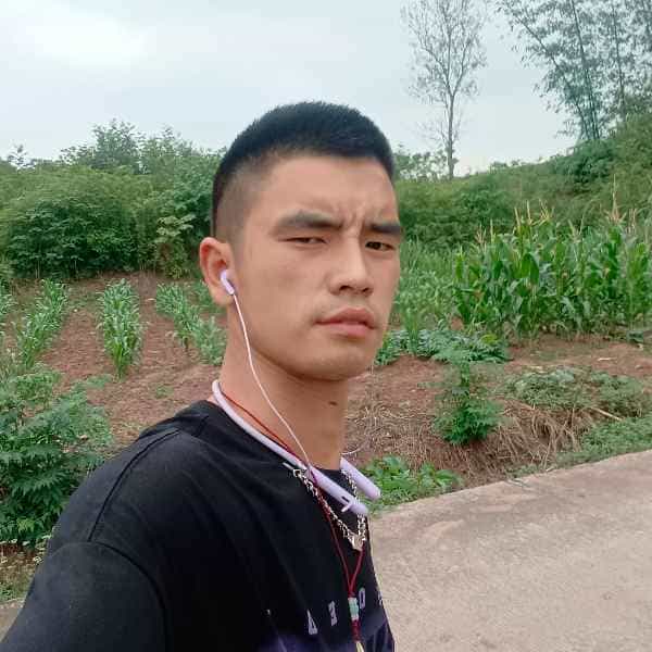 35岁岁四川单身帅哥 - 鹤壁吉缘网