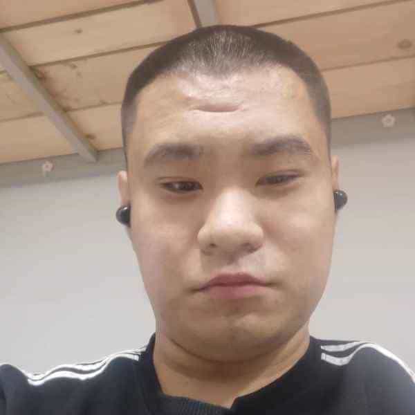 25岁岁山东单身帅哥 - 鹤壁吉缘网