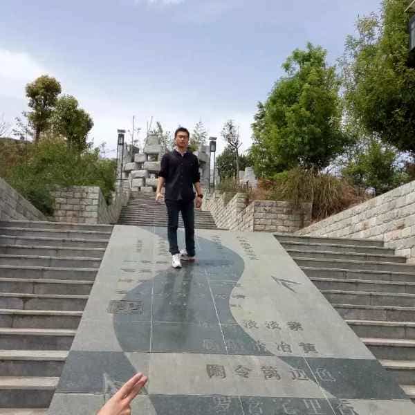 28岁岁陕西单身帅哥 - 鹤壁吉缘网