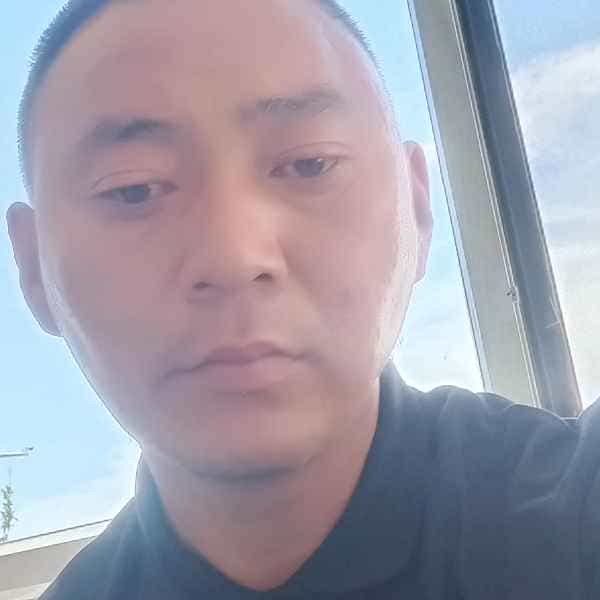 35岁岁内蒙古单身帅哥 - 鹤壁吉缘网